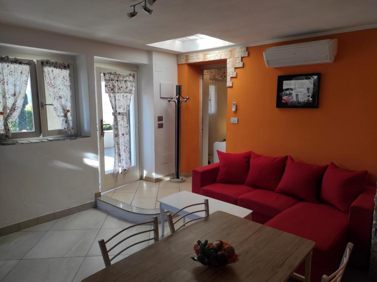 Ferienwohnung Varenna Castle Amazing Lake View Perledo Exterior foto